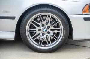 BMW M5 2003 года 